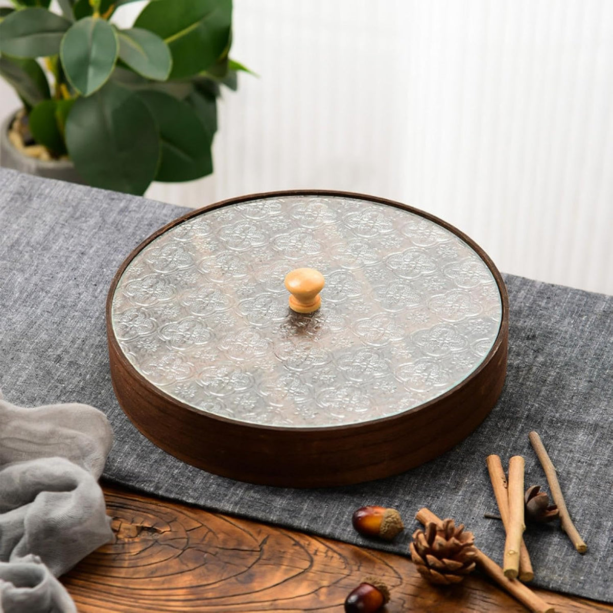 Divided Serving Tray with Glass Lid, Wood Snack Tray Decorative Bowl Dry Fruits Food Organizer for Candy, Fruits, Nuts, Snacks, 30x30x4cm