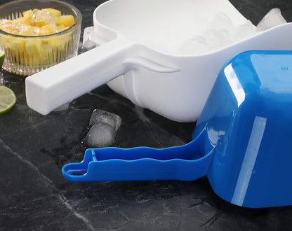 New Star Foodservice Polycarbonate Plastic Utility Ice Scoop, Blue, 64 oz